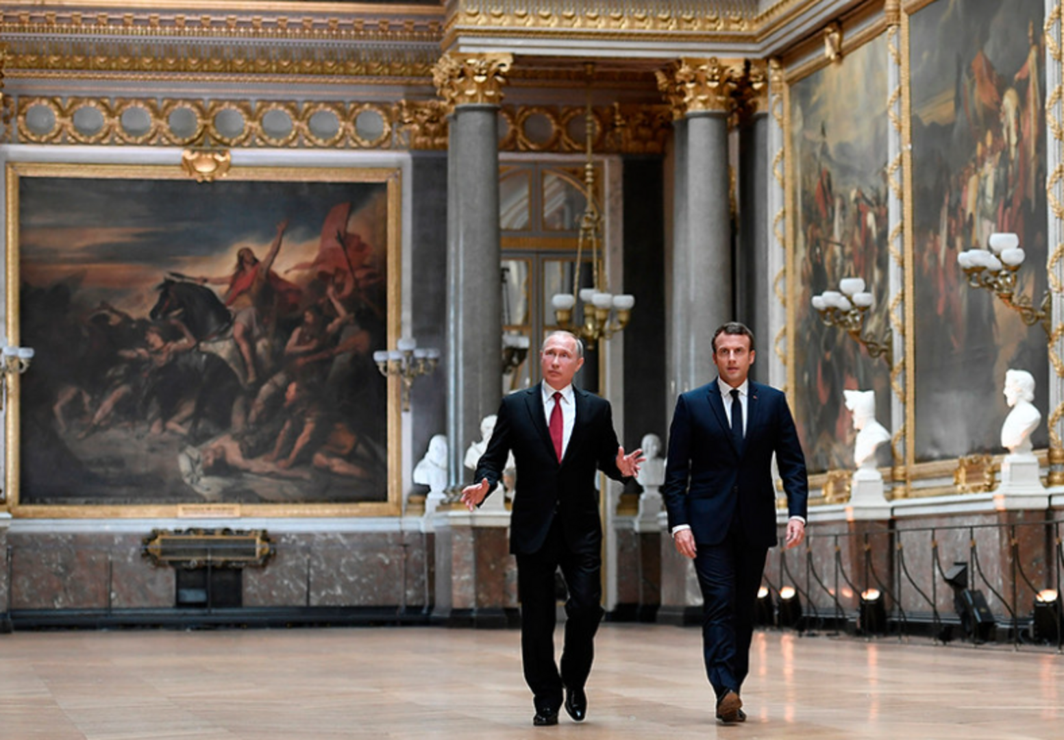 Macron u Moskvi: Ko će izvući deblji kraj? - slika 1